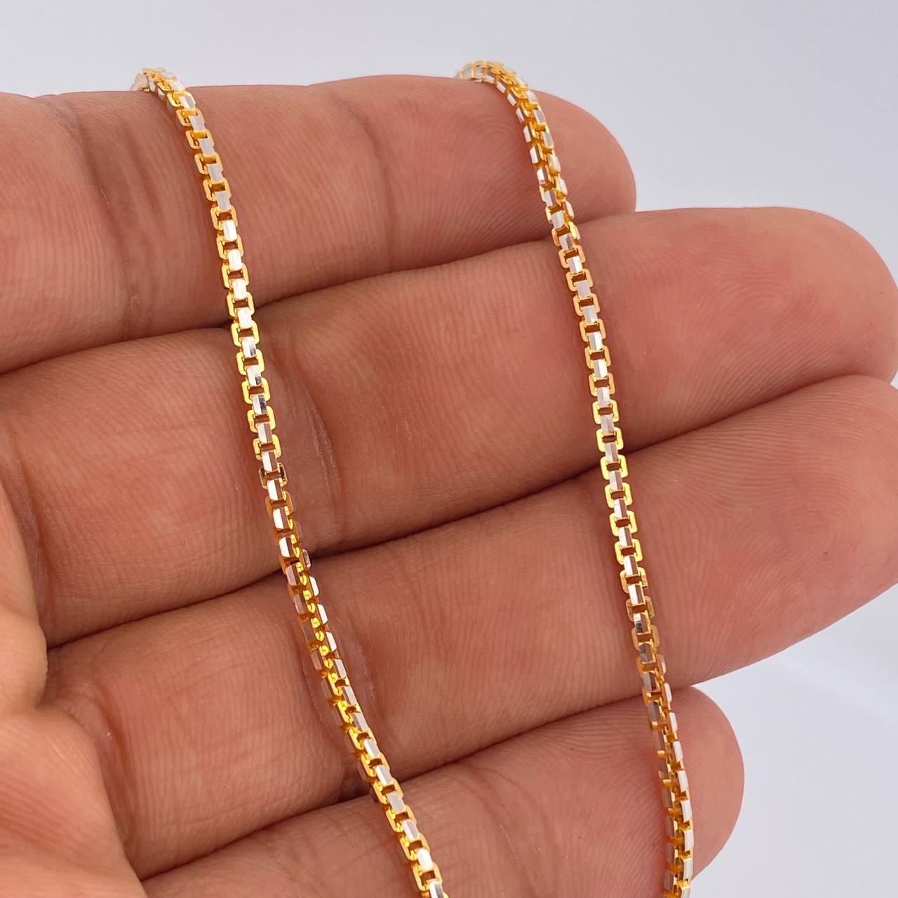 Cadena Veneciana 13.8gr / 60cm / Dos Oros Amarillo Blanco +3 18K $