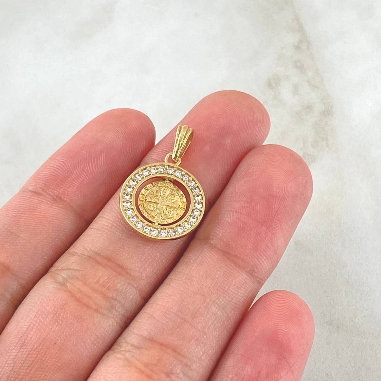 Dije San Benito 2.1gr / 2.2cm-Oro 18K