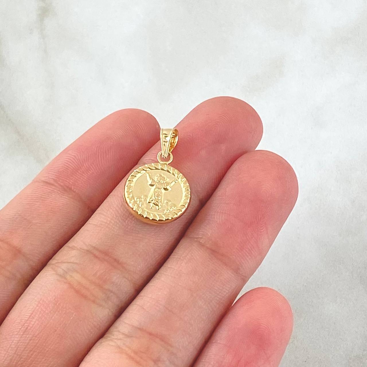 Dije Divino Niño 0.75gr / 2cm / Oro 18K