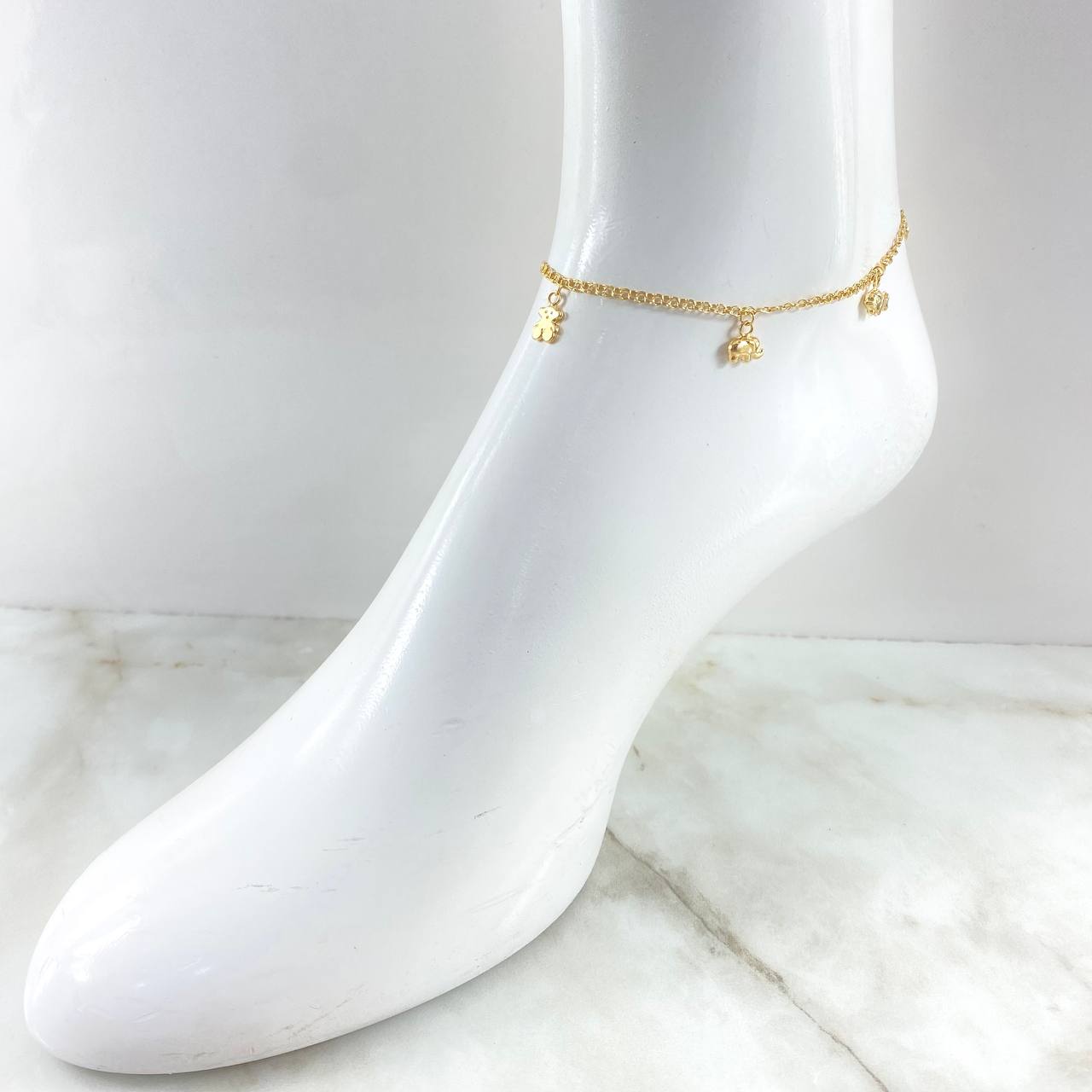 Tobillera Aro Seguido Dije 3.5gr / 24cm / Oro Amarillo 18K