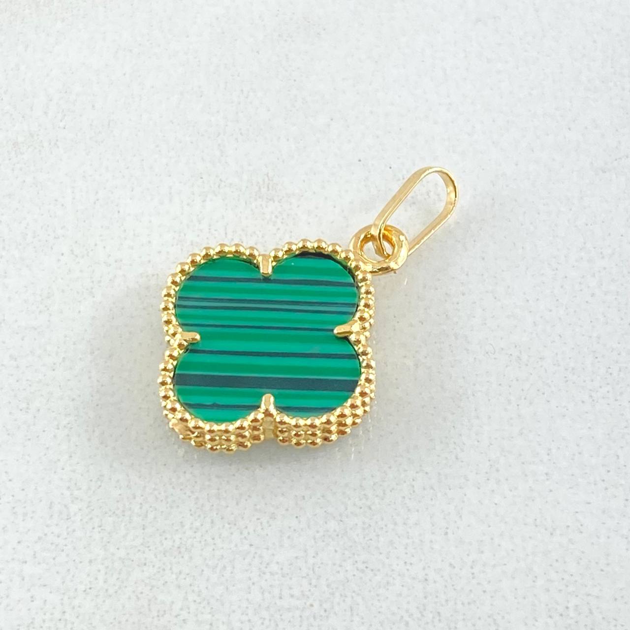 Dije Trebol Verde 1.55gr / 2.2cm / Oro Amarillo Nac.Esp. 18K ©