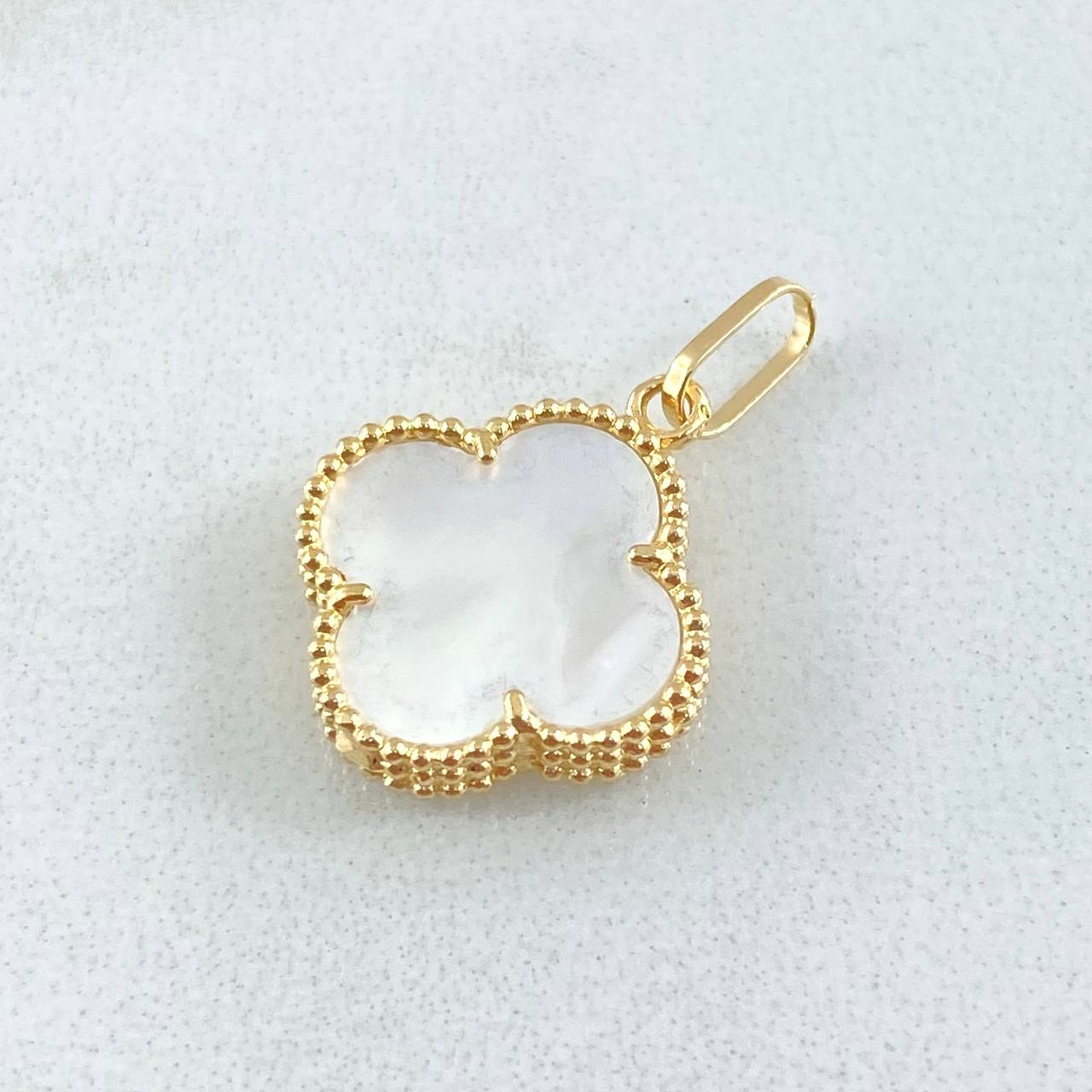 Dije Trebol Blanco 1.8gr / 2.2cm / Oro Amarillo Nac.Esp. 18K ©