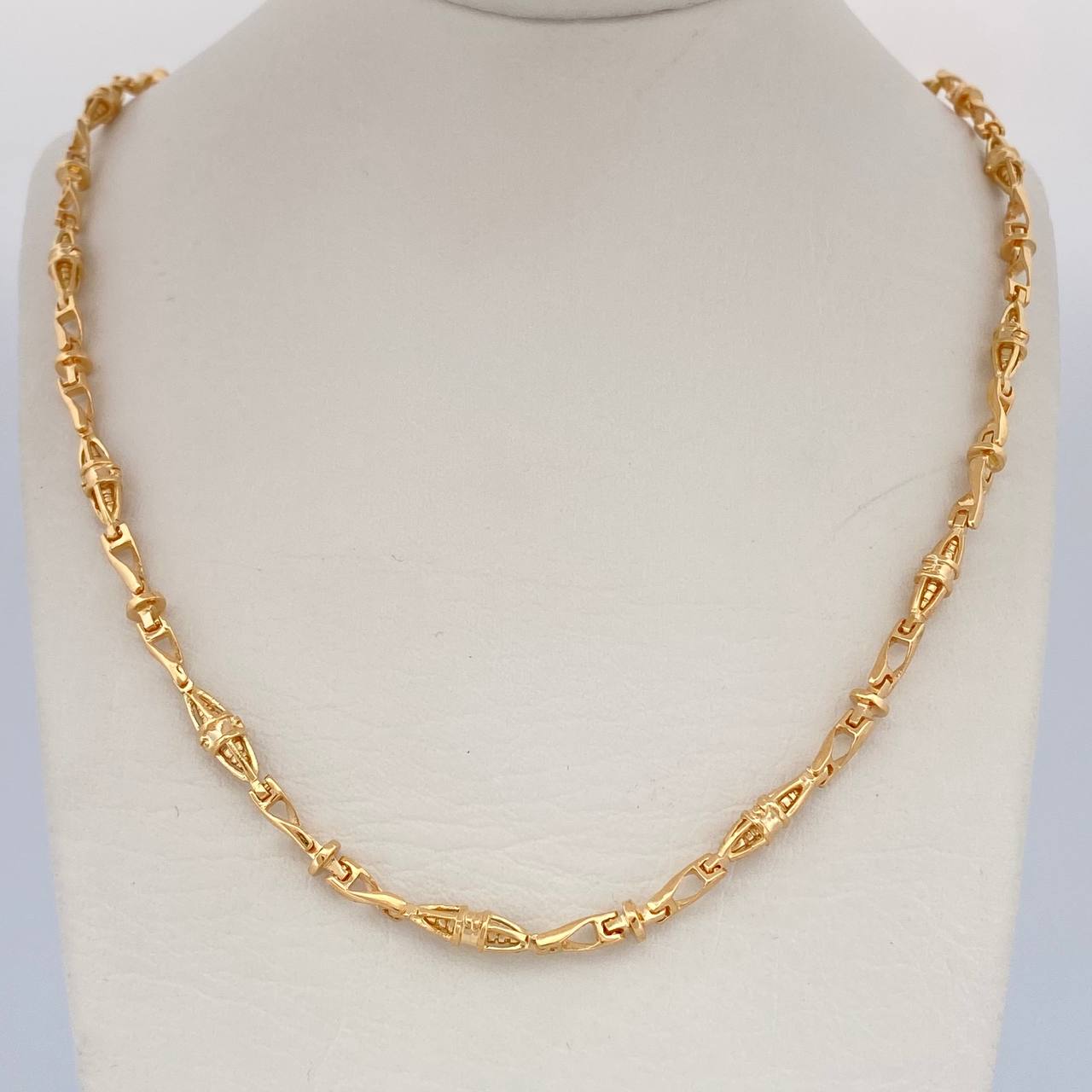 Cadena Rustica Dubai 29.15gr / 60.5cm / Oro Amarillo 18K $