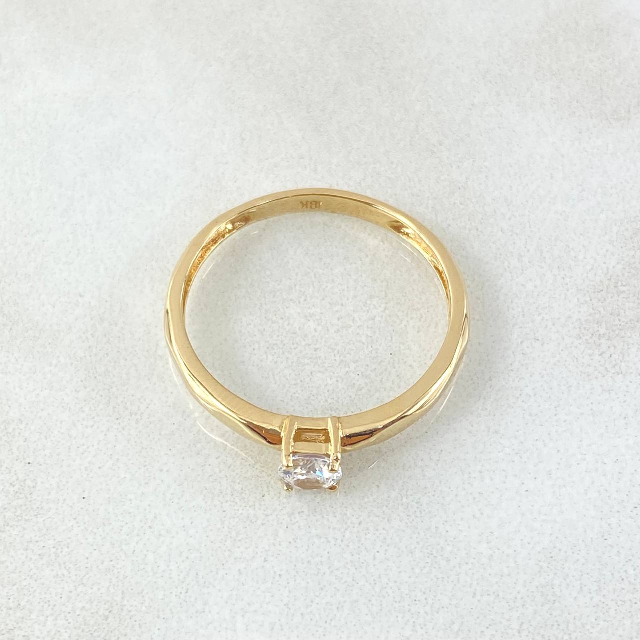 Anillo Solitario 1.75gr / T7 / Oro Amarillo 18K *