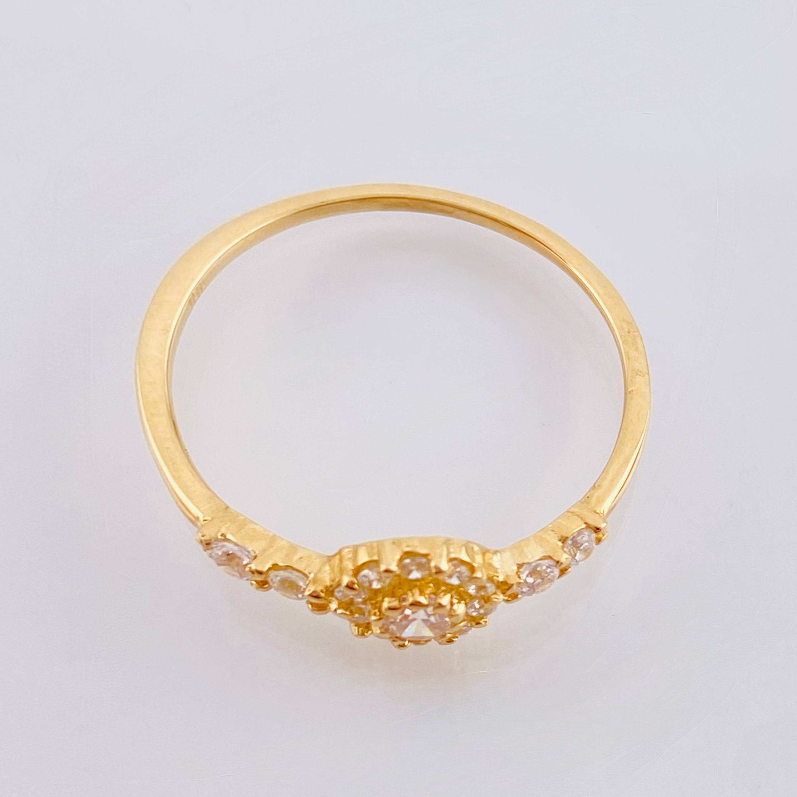 Anillo Solitario Cuatro Chispa 1.45gr / T7 / Oro Amarillo 18K ©