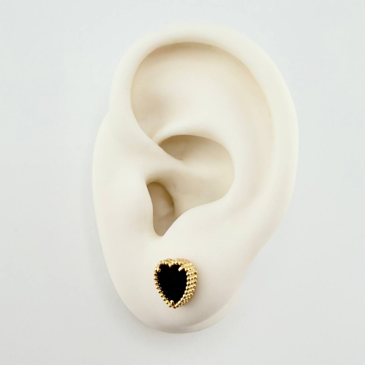 Topos Corazon Negro 2.35gr / 8.4mm Oro Amarillo Nac.Esp. 18K