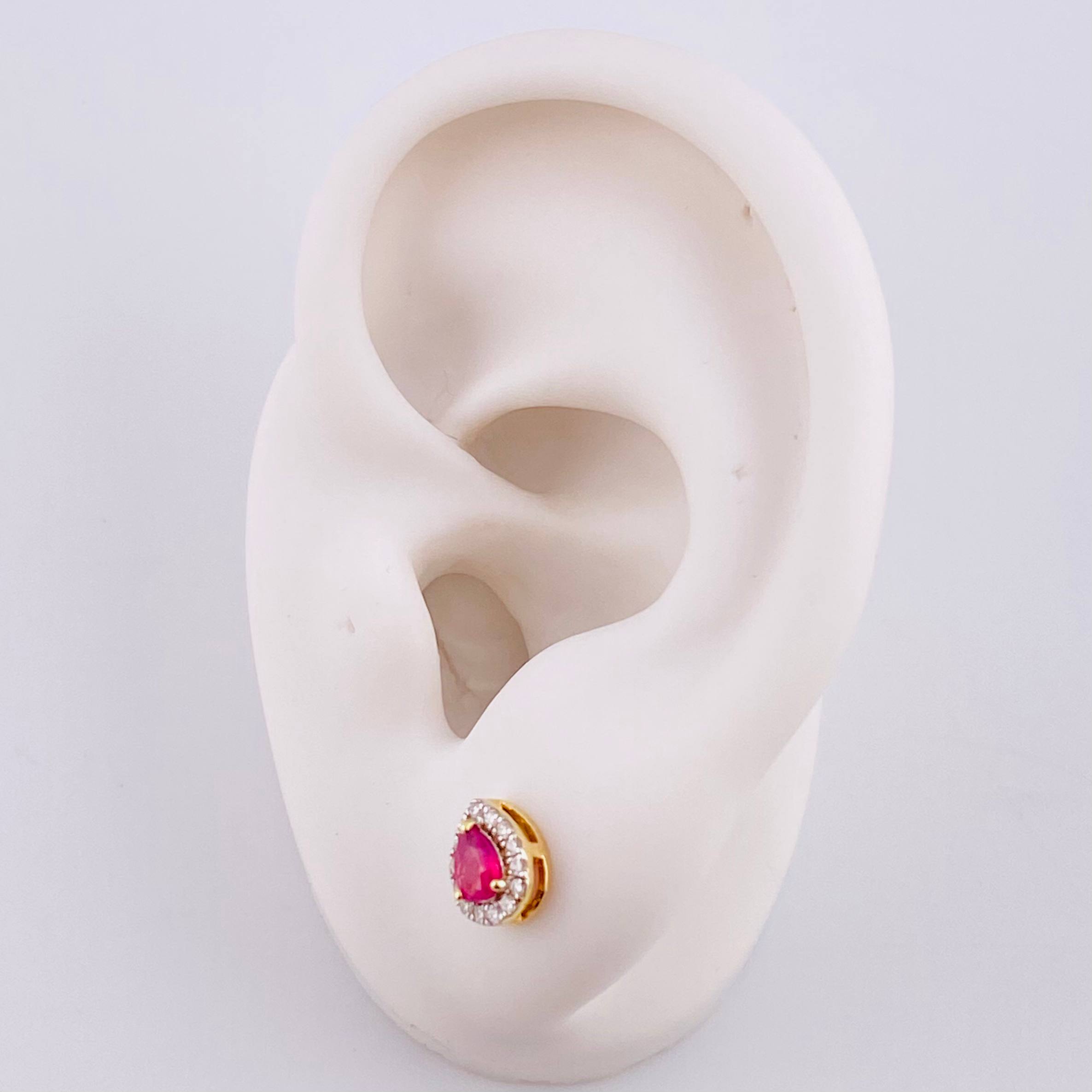 Topos Gota Tupida Rubíes 1.2qts Diamantes 30pts 1.7g / 7.15mm Oro Amarillo 18K