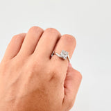 Anillo Cubo Diamantes 90pts 3.55g / T6 1/2 Oro Blanco 18K