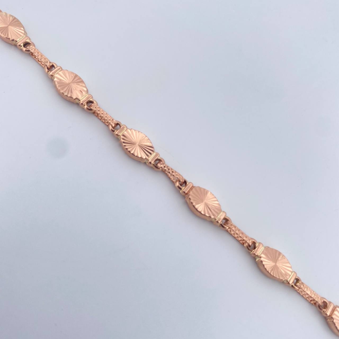 Pulso Rustico Eslabon 4.75gr / 21.2cm / 5.2mm Diamantado Oro Rosa 18K $