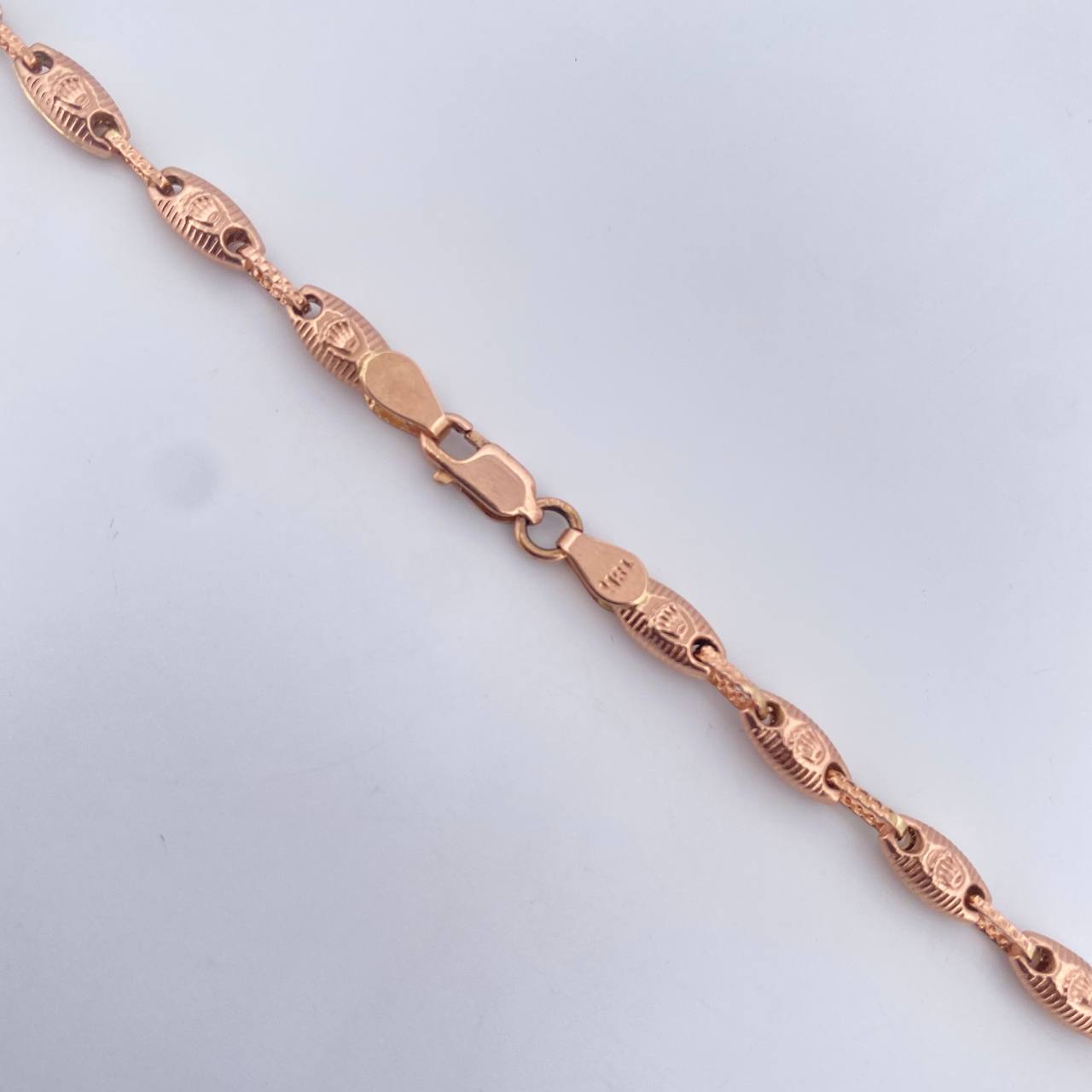 Cadena Rustica Eslabon 10.85gr / 60.3cm / 4.2mm Corona RX Rayada  Oro Rosa 18K $