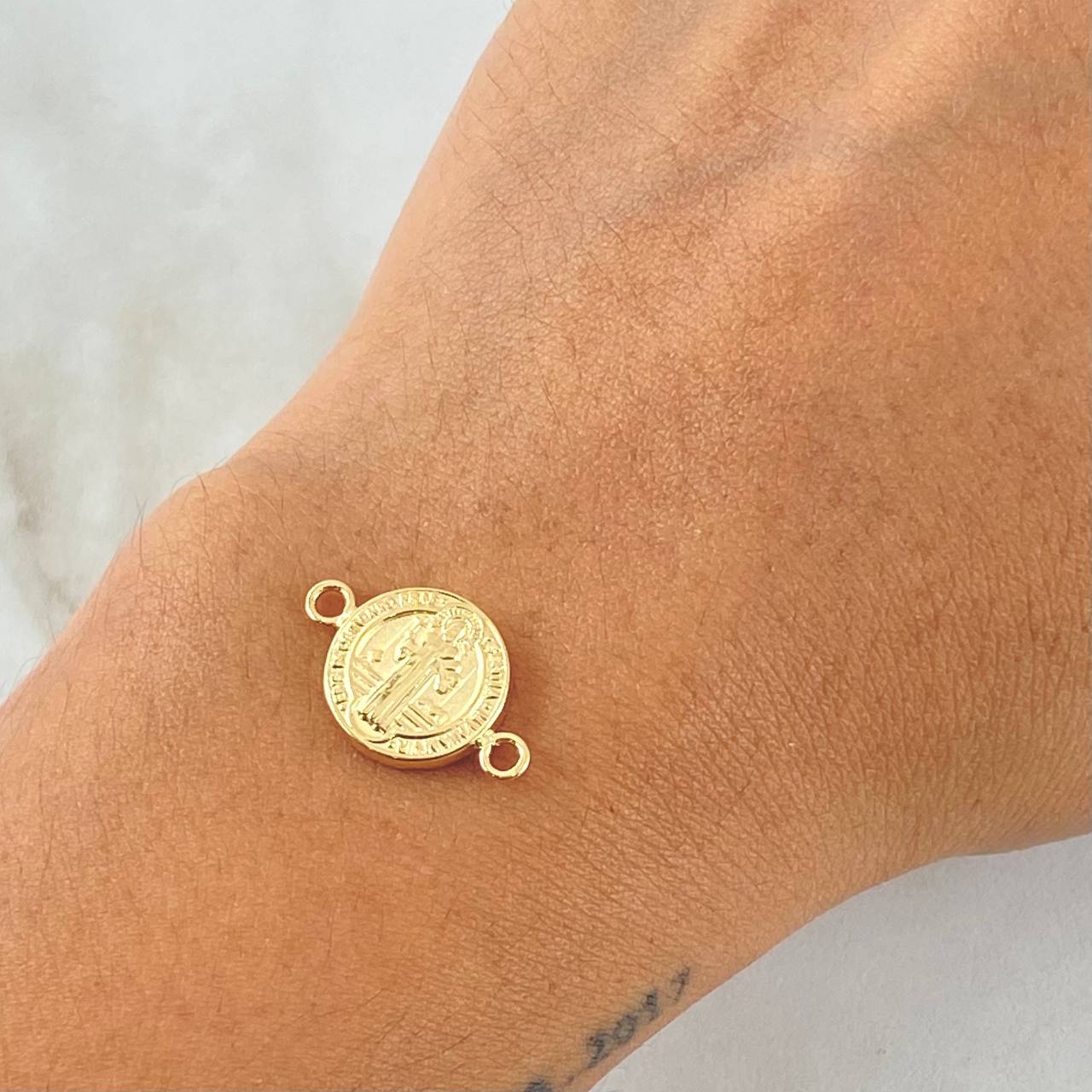 Herraje San Benito  0.9gr / 2cm / Oro 18K *