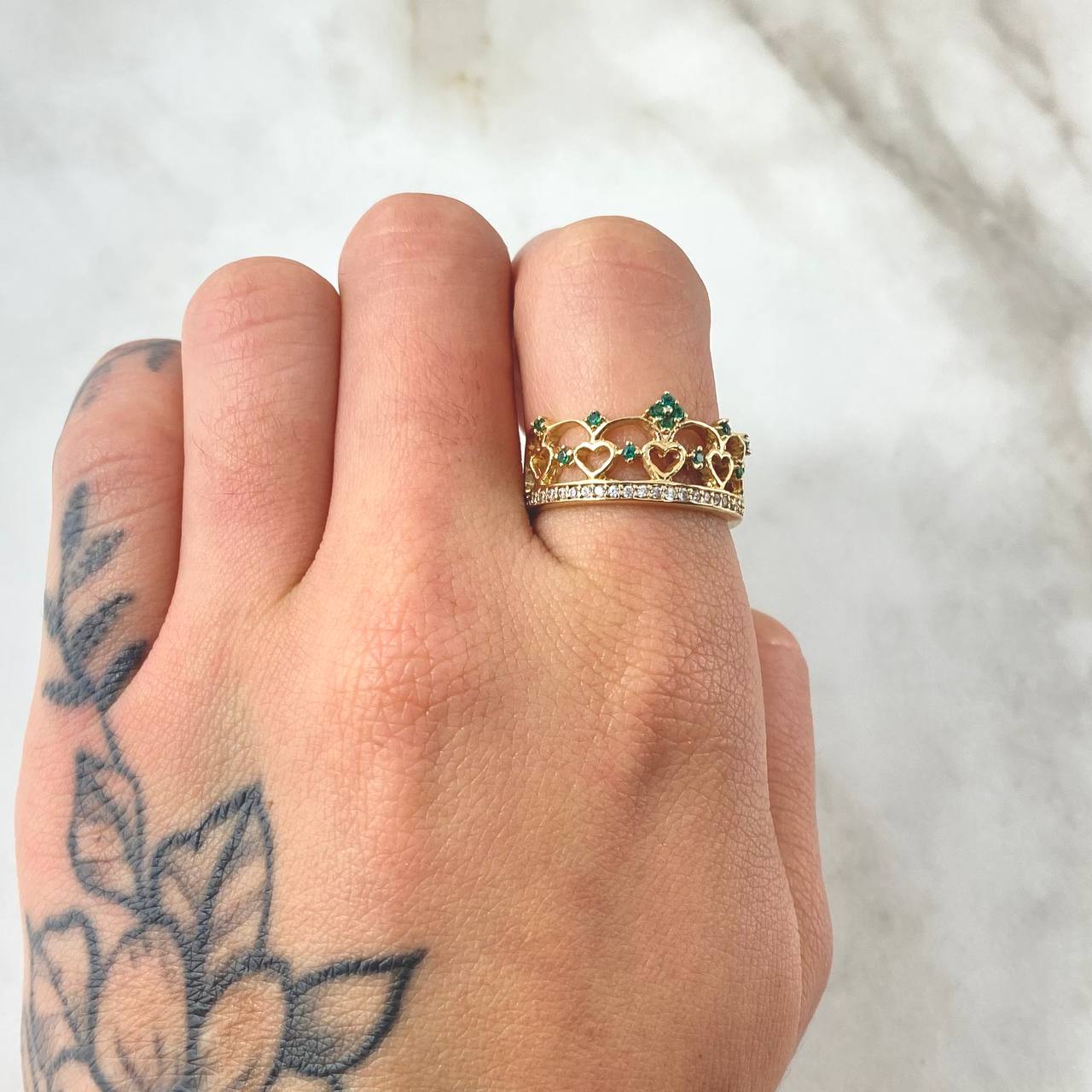 Anillo Corona Corazones Enlazados 3.55gr / T6 3/4 / Oro Amarillo 18K