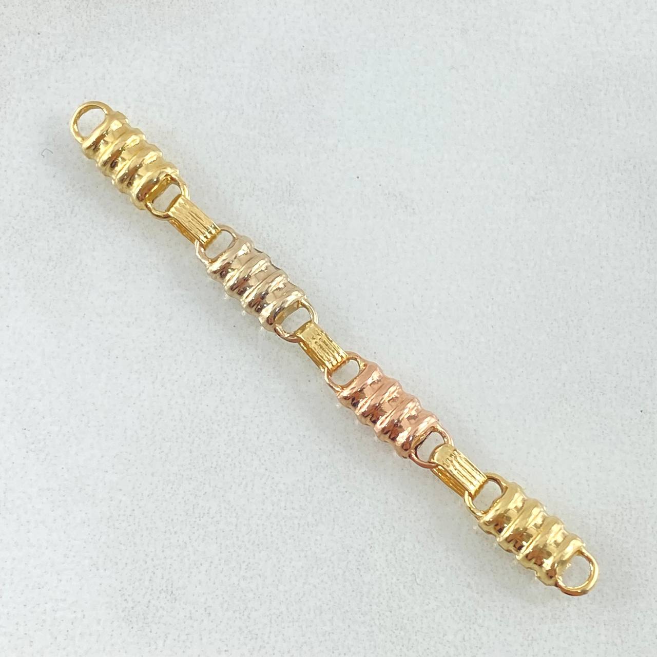 Herraje Retazo Rustico Barril Liso 1.15gr / 5.4cm / Oro 18K