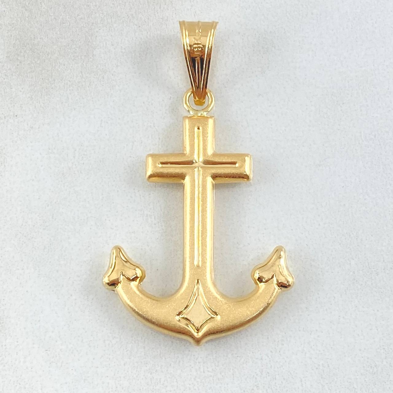 Dije Cruz Anclada 2.6gr / 4.5cm / Oro 18K