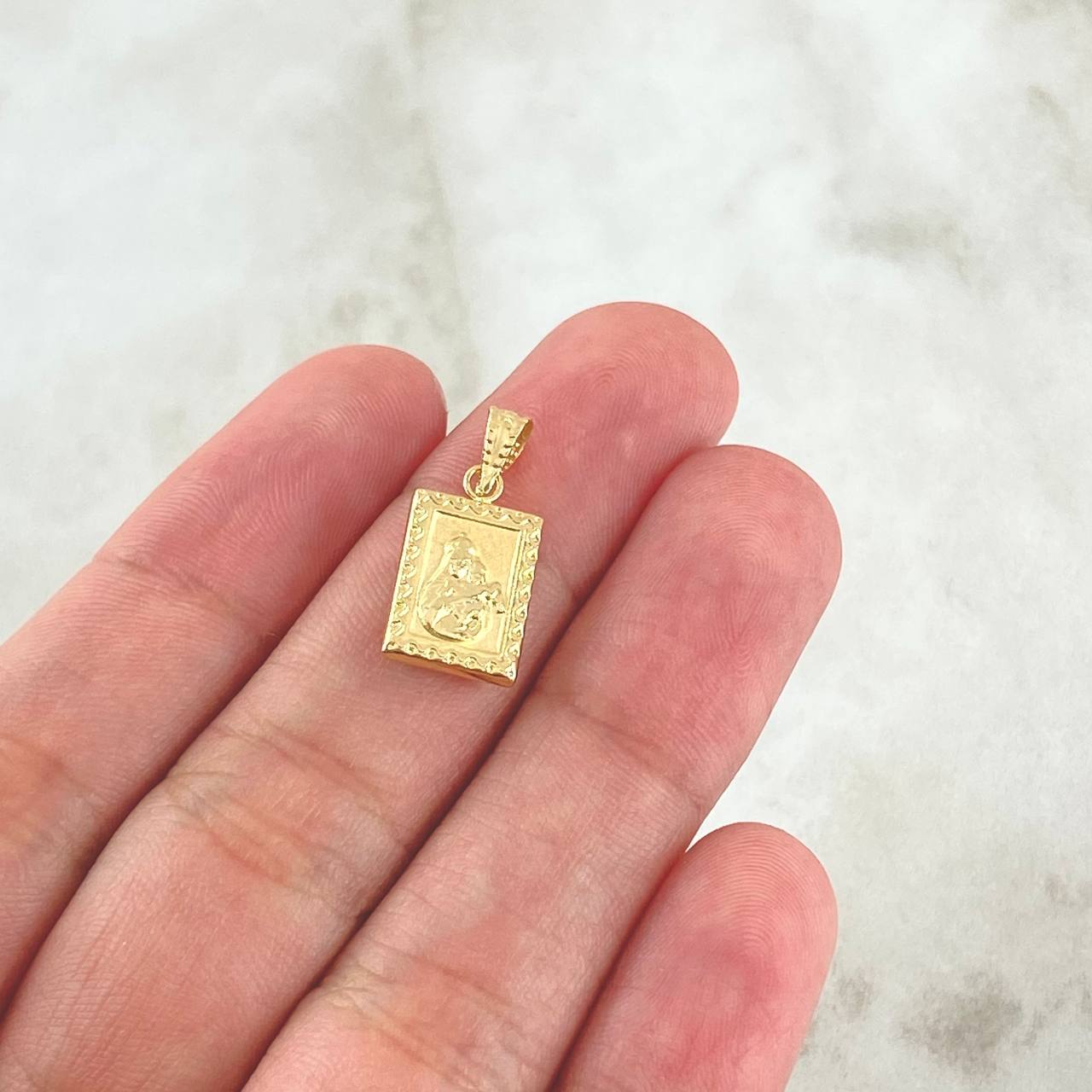 Dije Doble Faz 0.75gr / 2cm / Oro 18K