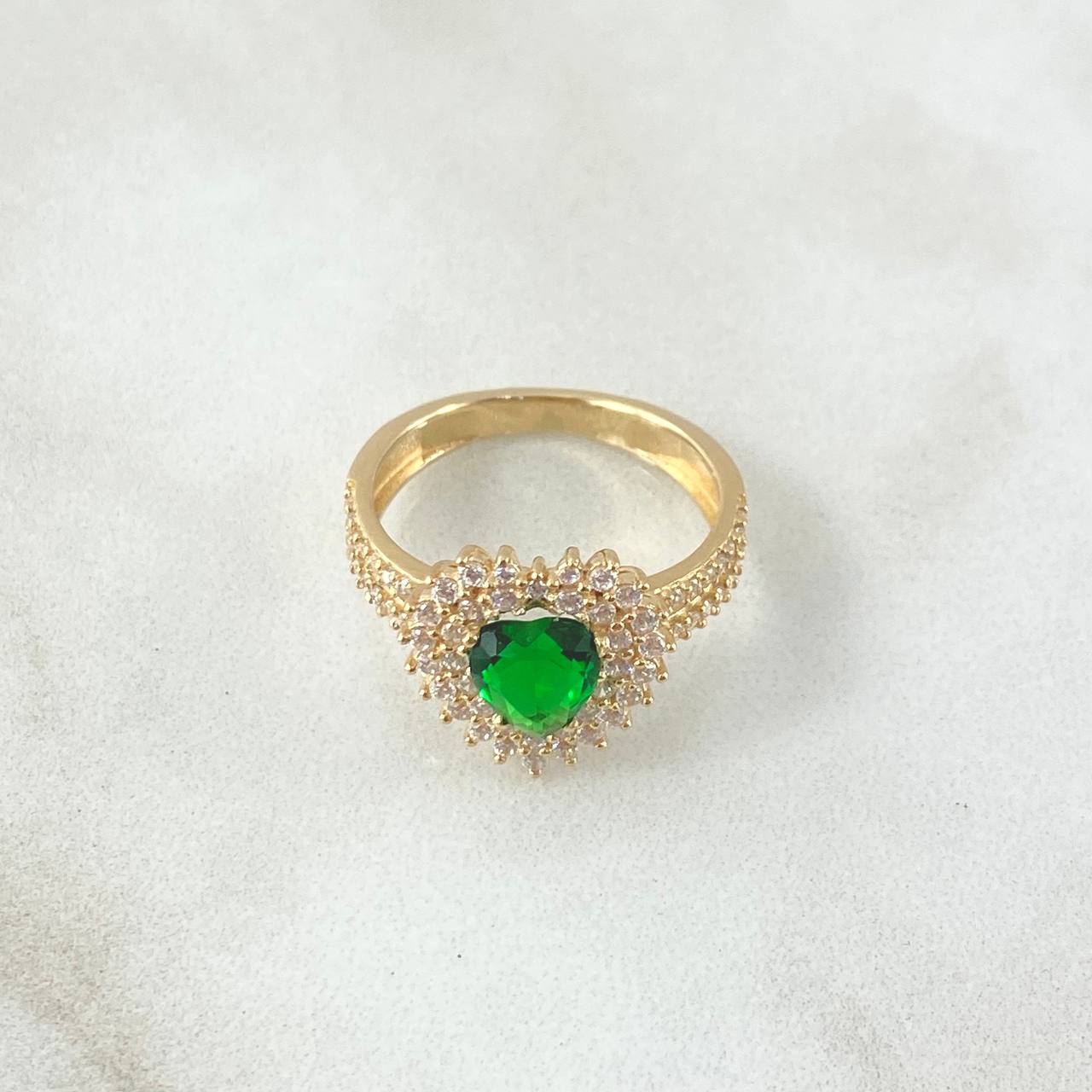 Anillo Halo Corazón Tupido 3.95gr / T6 / Circones Blancos Verde Oro Amarillo 18K