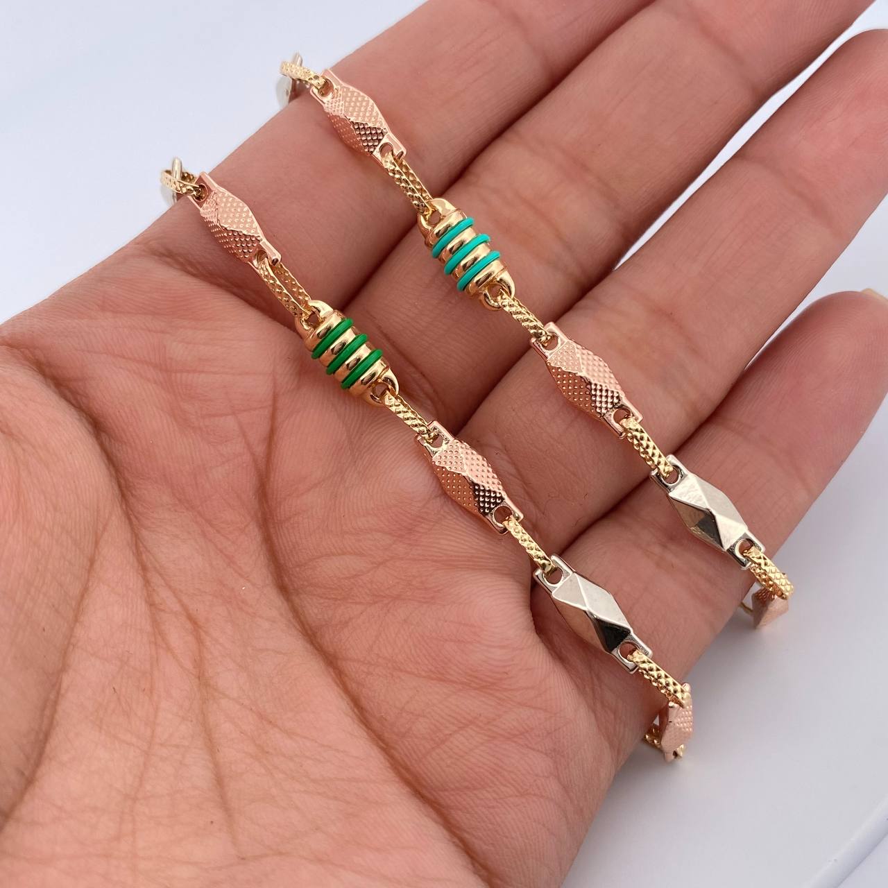 Cadena Rombo Punteado Liso 13.3gr / 61cm / Oro 18K $