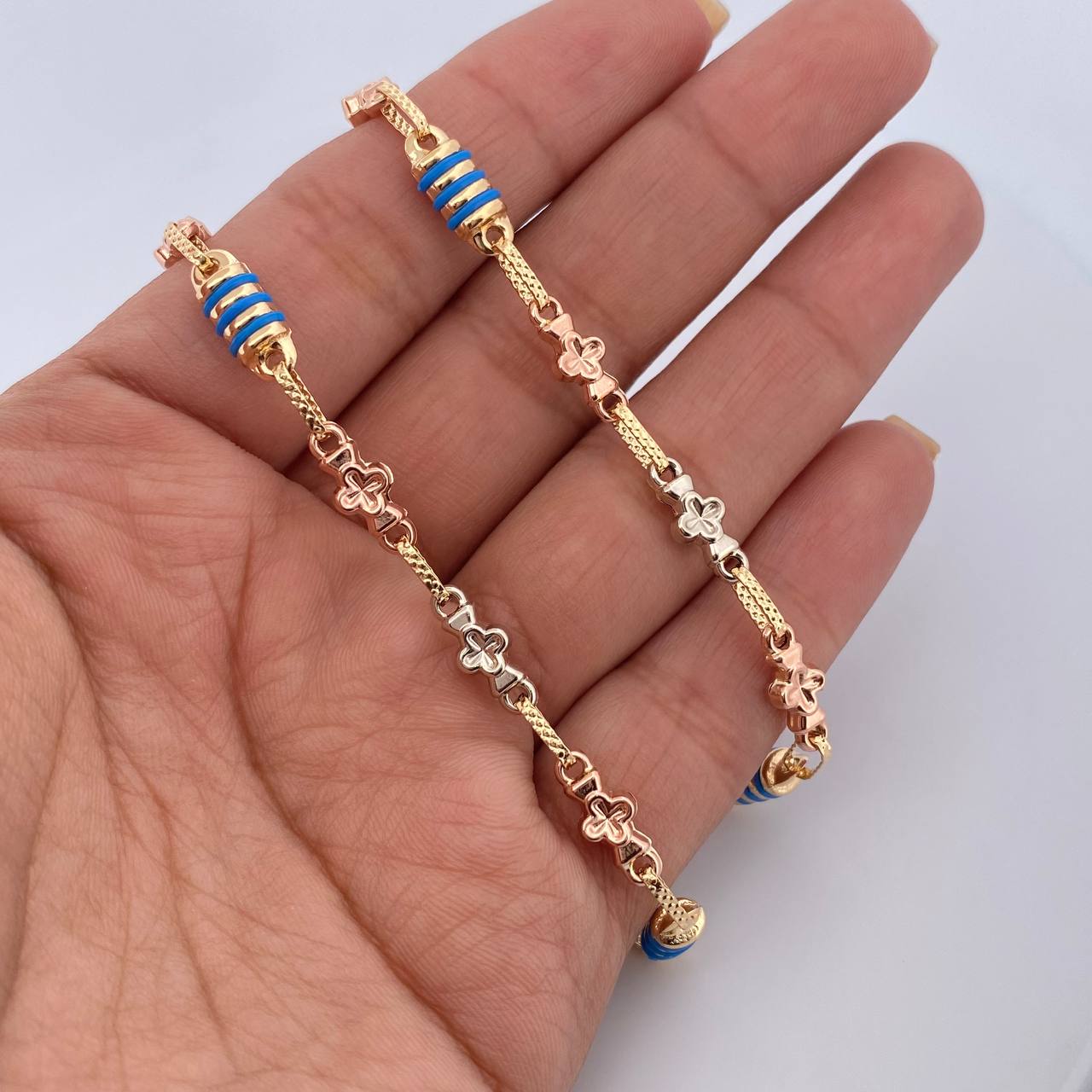 Cadena Rustica Flores 12.45gr / 60cm / Oro 18K $