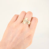 Anillo Cruz Cristo Bordeado 4.15g / T10 3/4 Dos Oros Amarillo Blanco 18K
