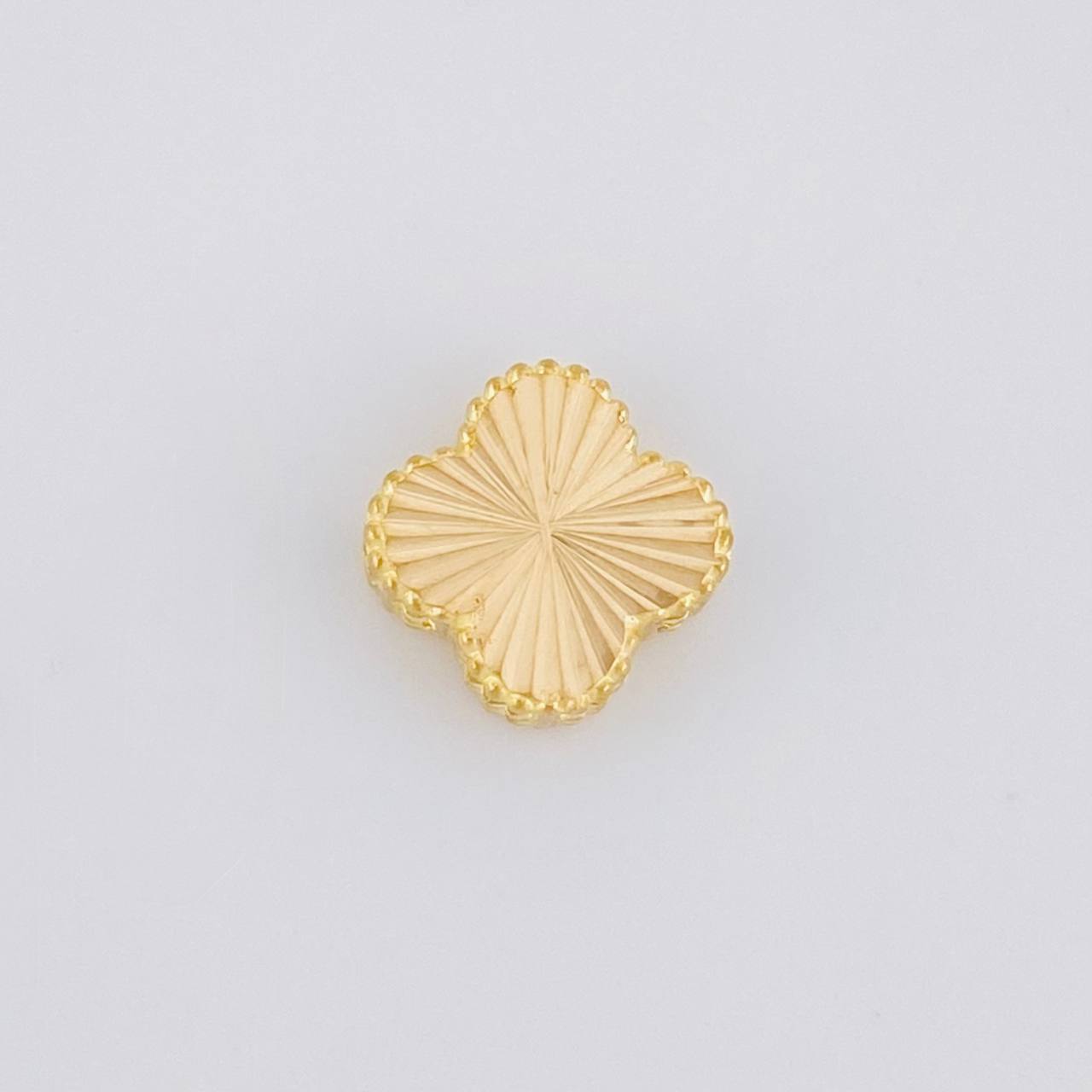 Herraje Trébol Diamantado 1.2g / 1.2cm Oro Amarillo 18K