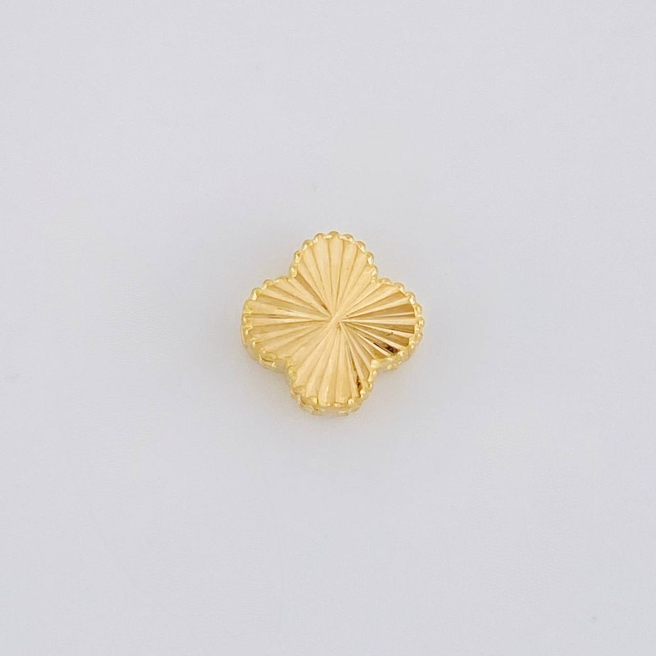 Herraje Trébol Diamantado 0.45g / 0.9cm Oro Amarillo 18K