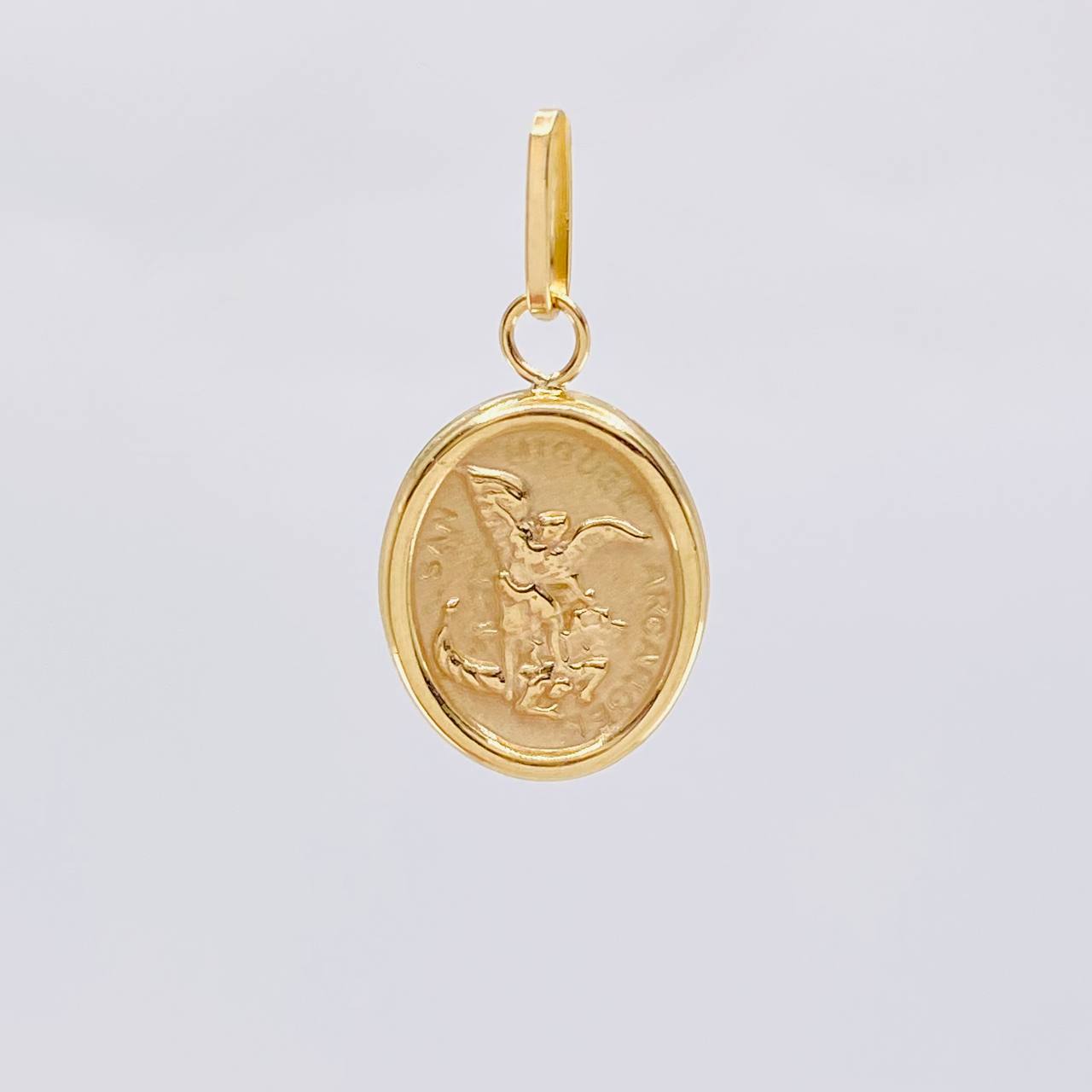 Dije San Miguel Mate 0.7 g / 2 cm Oro Amarillo 18K