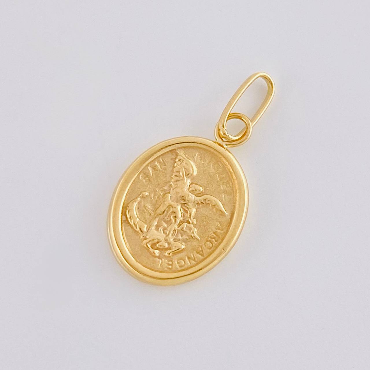Dije San Miguel Mate 0.7 g / 2 cm Oro Amarillo 18K