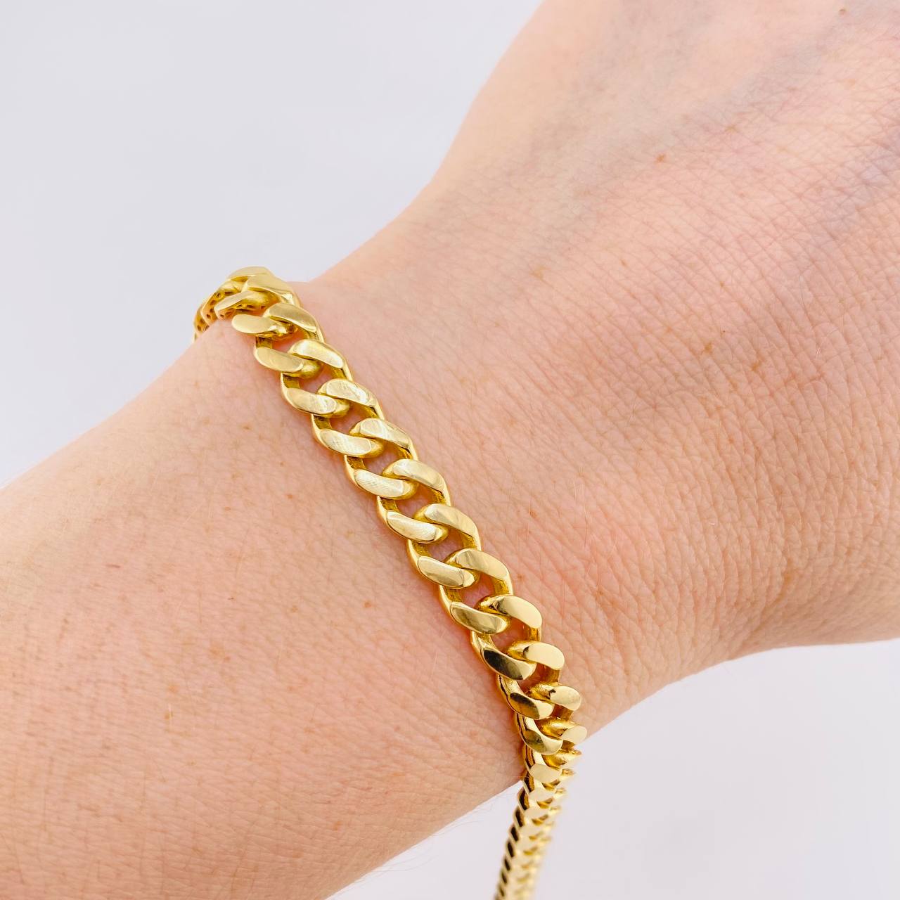Pulso Cubano 10.85 g / 21 cm / 6.3 mm Oro Amarillo 18K