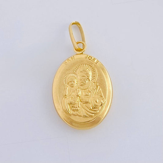 Dije San José Mate 1.25 g / 2.7 cm Oro Amarillo 18K