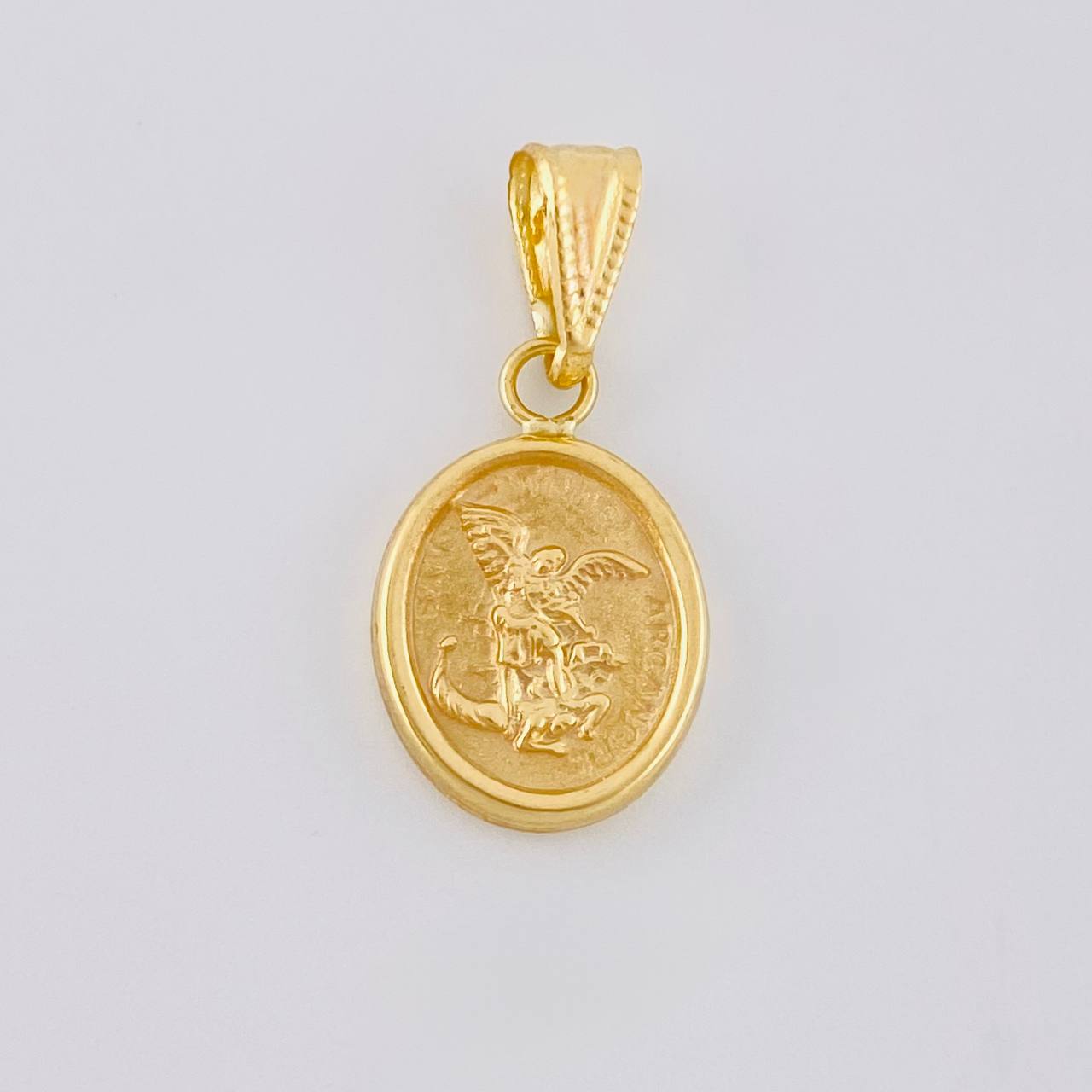Dije San Miguel Mate 0.7 g / 2 cm Oro Amarillo 18K