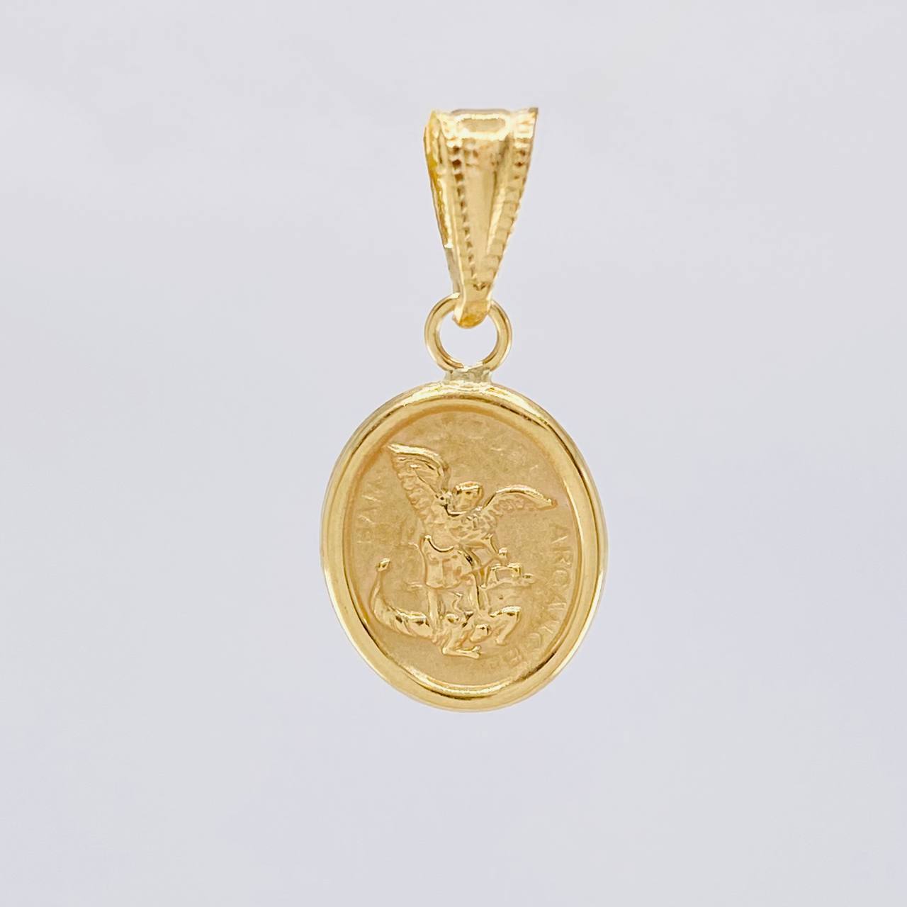 Dije San Miguel Mate 1.15 g / 2 cm Oro Amarillo 18K