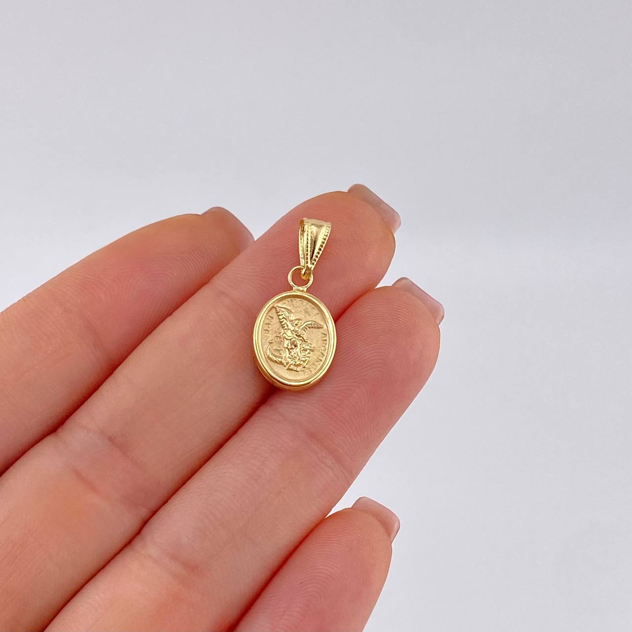 Dije San Miguel Mate 1.15 g / 2 cm Oro Amarillo 18K