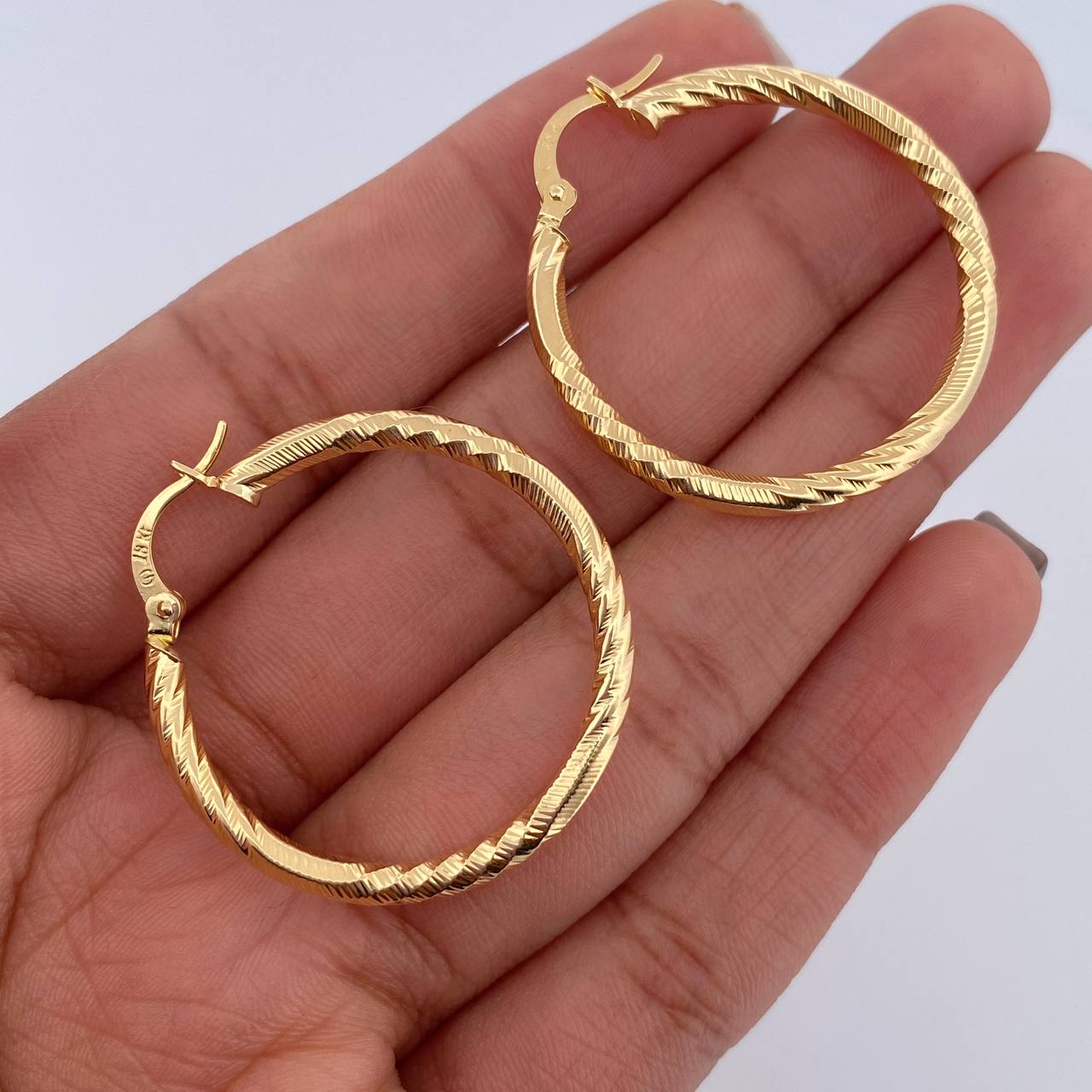 Candongas Abel 2.7gr / 3.3cm / Oro 18K $