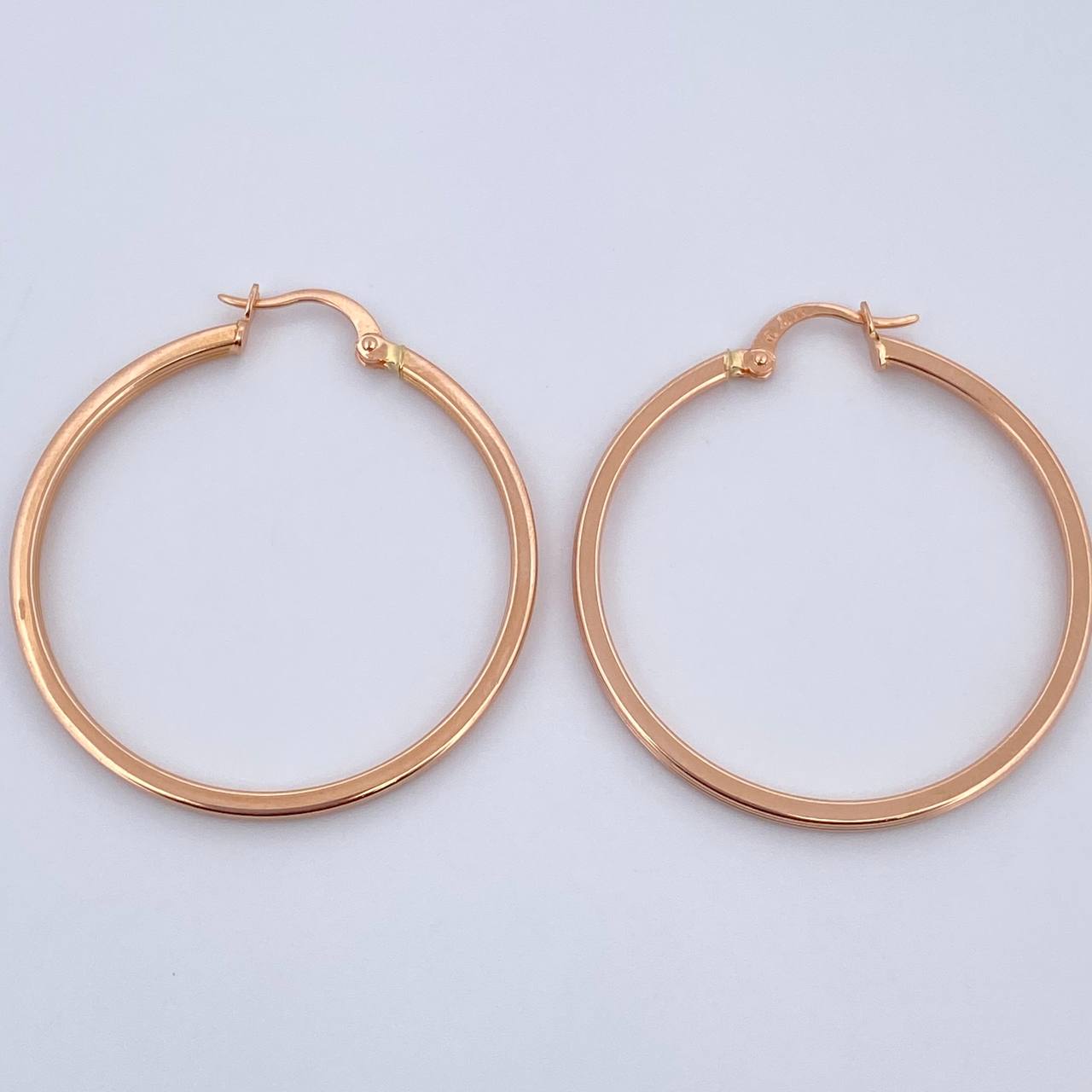 Candongas Redondas 2.6gr / 4cm / Oro 18K $