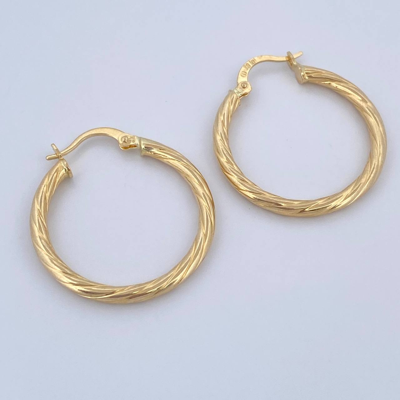 Candongas Mary 2.2gr / 2.8cm / Oro 18K $