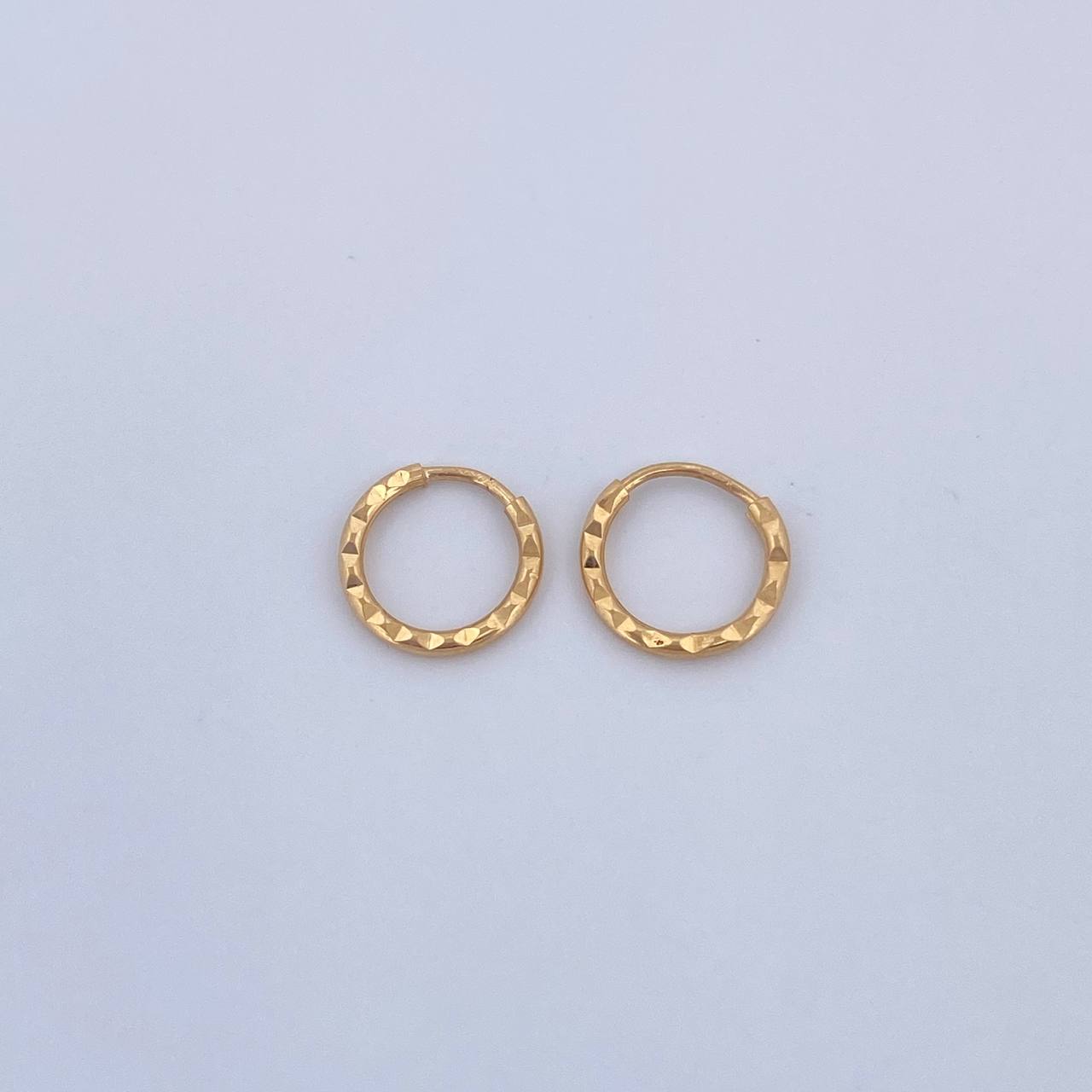 Candongas Aro Rayado 0.3gr / 0.8cm / Oro 18K $