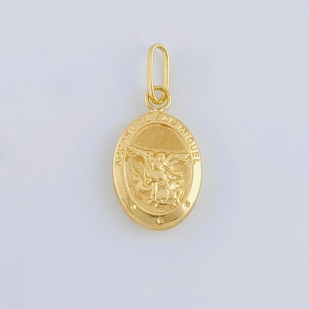 Dije San Miguel Arcangel 0.95g / 2.2cm Oro Amarillo 18K