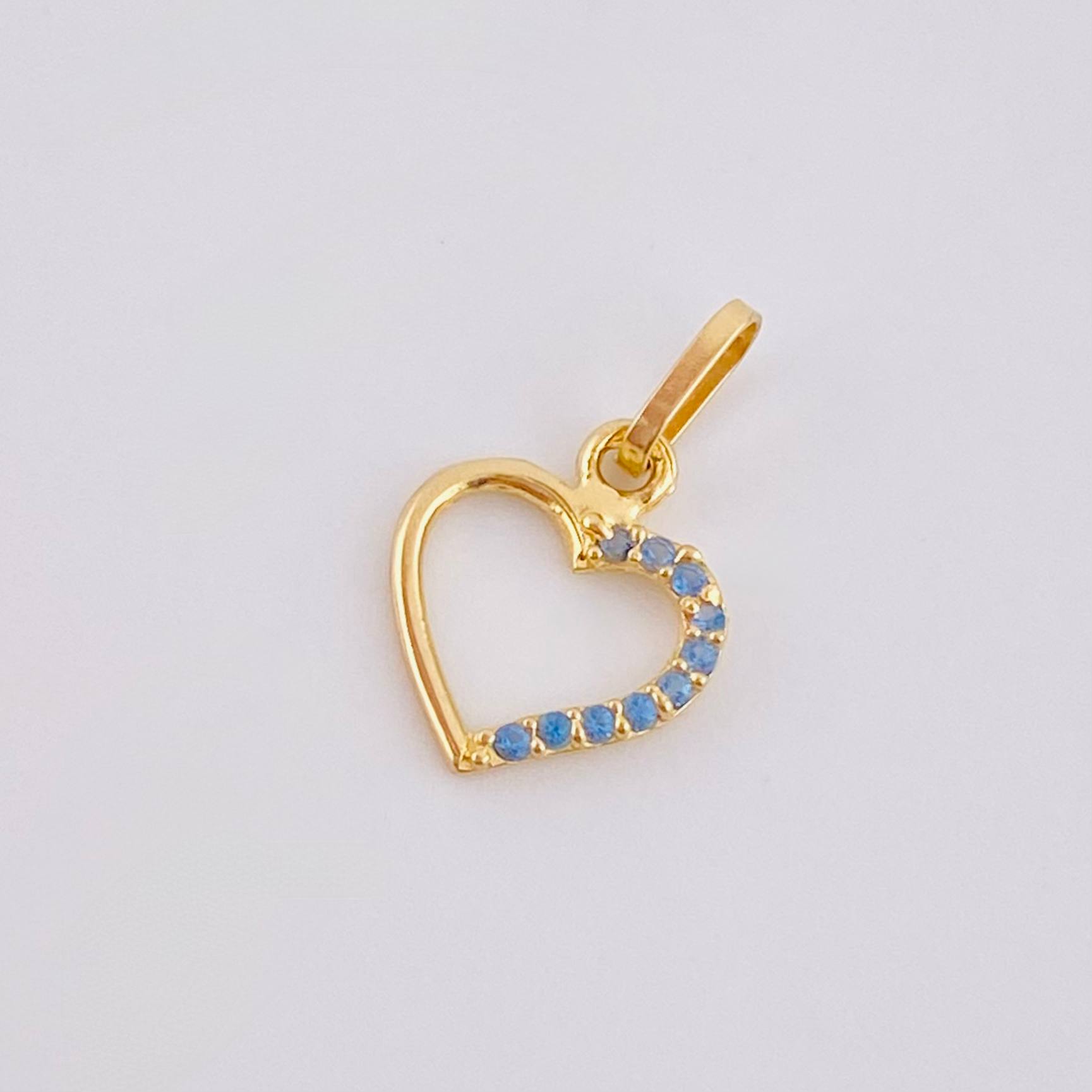 Dije Silueta Corazón 0.35gr / 1.5cm / Oro Amarillo 18K