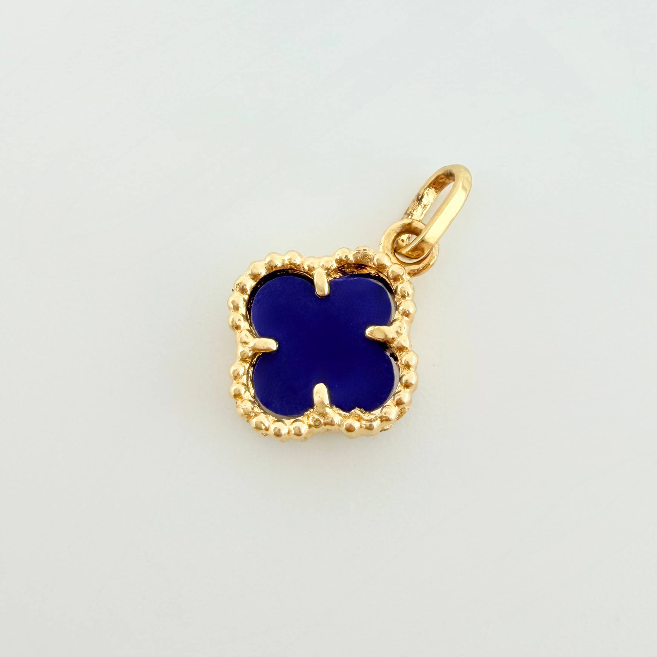 Dije Trebol Azul 1.3gr / 1.7cm / Oro Amarillo 18K