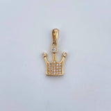 Dije Corona 1.25gr / 2.1cm / Circones Blancos Oro Amarillo 18K $