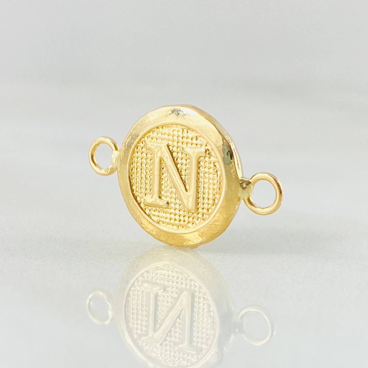 Herraje Letra N 0.65gr / 1.7cm / Oro 18K