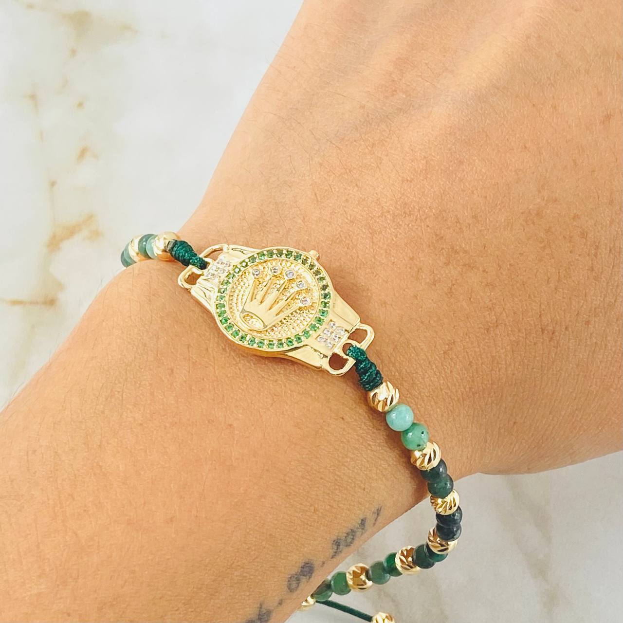 Pulsera Esmeraldas Herraje Corona 4.6gr / Oro Amarillo 18K ©