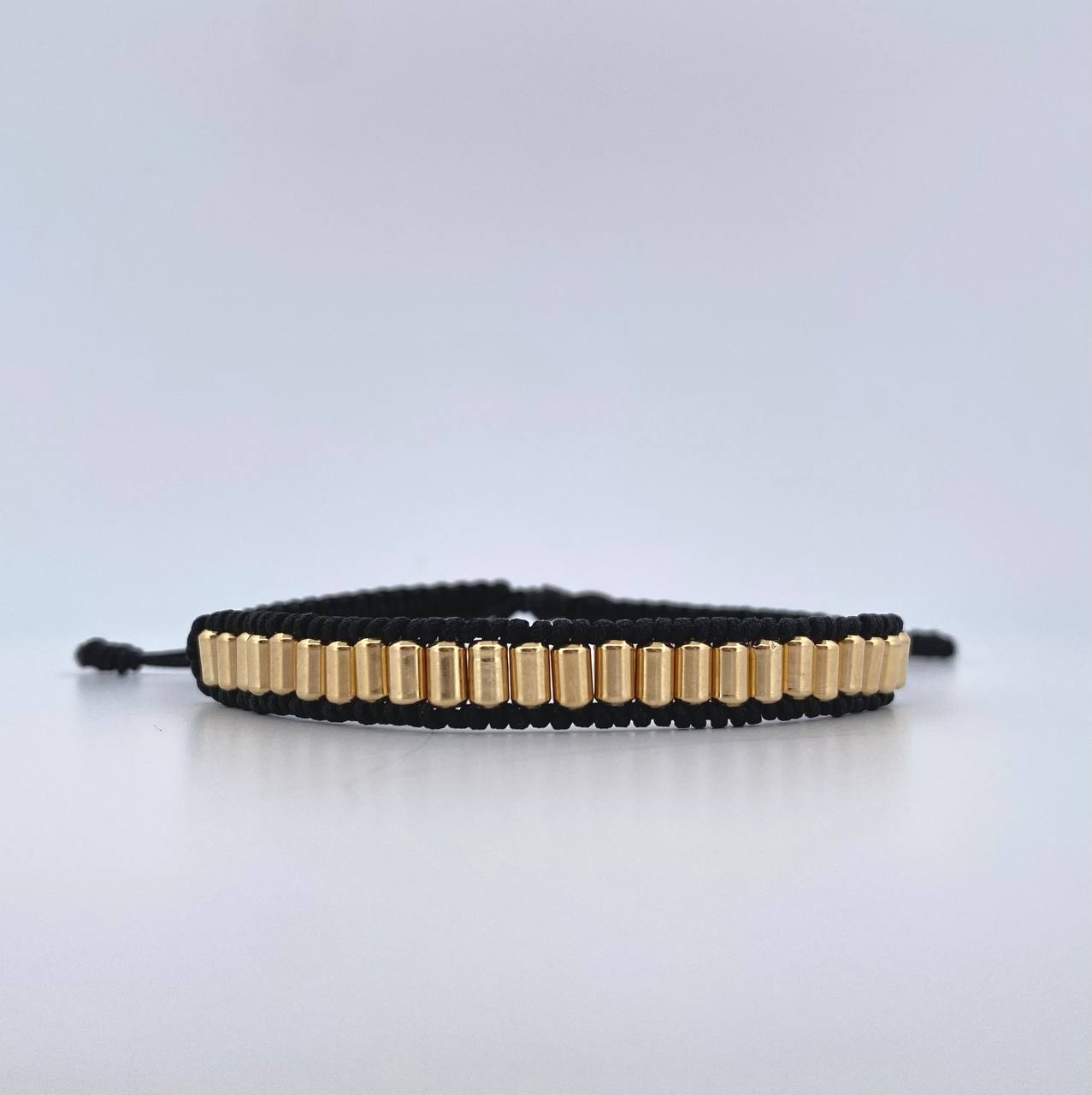 Pulsera Negra 1.7gr / 4mm Cilindros Lisos Oro Amarillo 18K ©