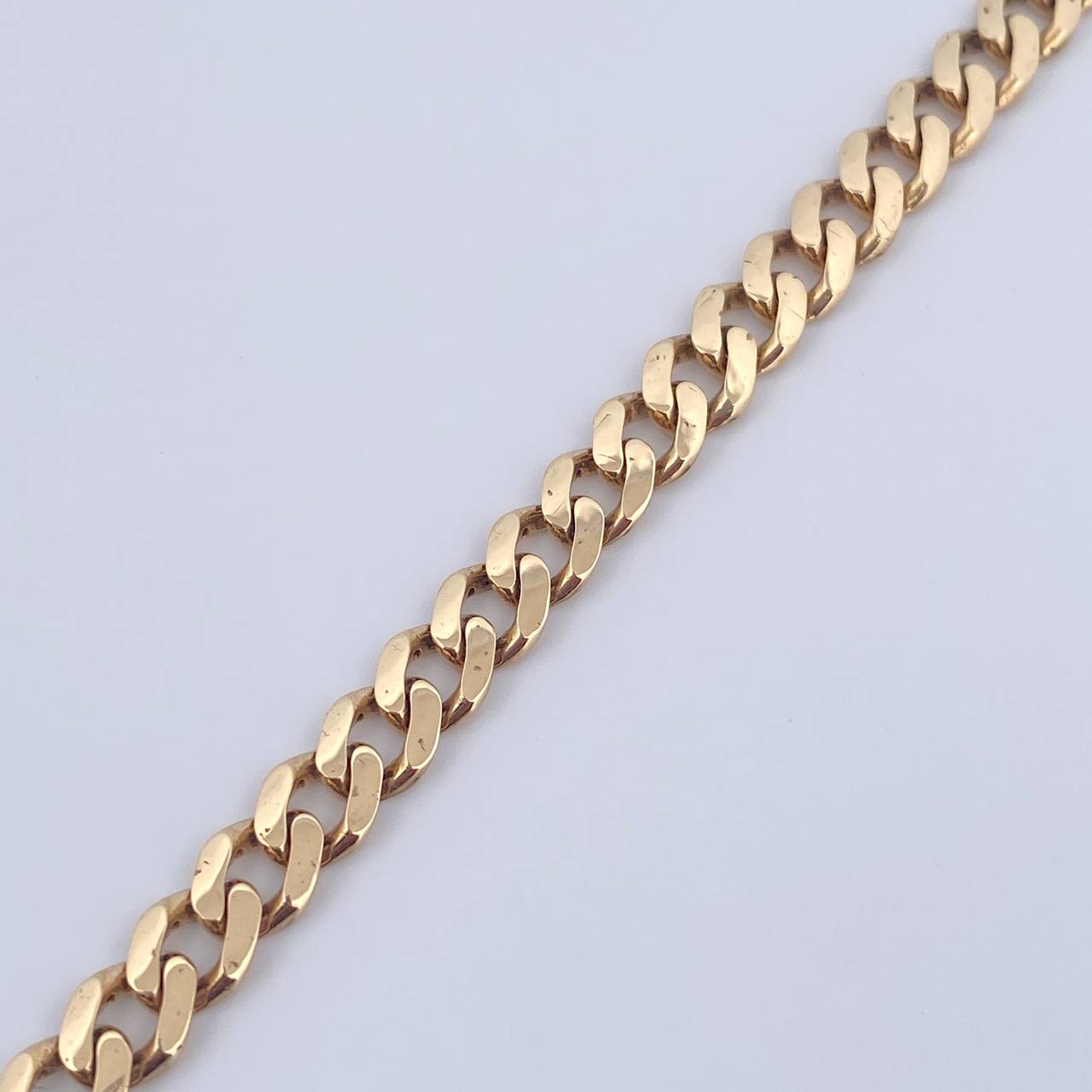 Pulso Cubano 8.4gr / 20.3cm / 5.8mm Oro Amarillo 18K $