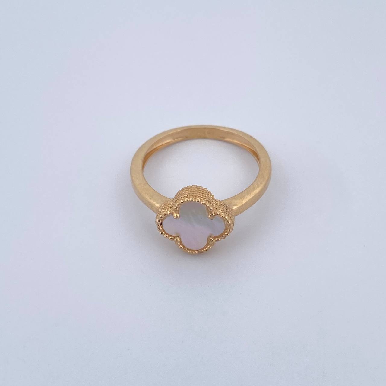 Anillo Trebol 3gr / T5 3/4 / Nacar Blanco Oro Amarillo Nac.Esp. 18K $