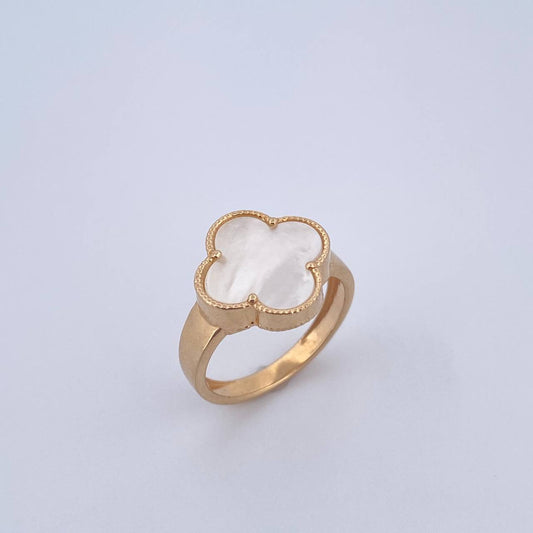 Anillo Trebol VCyA 4.3gr / T7 1/4 / Nacar Blanco Oro Amarillo Nac.Esp. 18K $