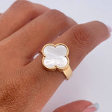 Anillo Trebol 4.3gr / T7 1/4 / Nacar Blanco Oro Amarillo Nac.Esp. 18K $