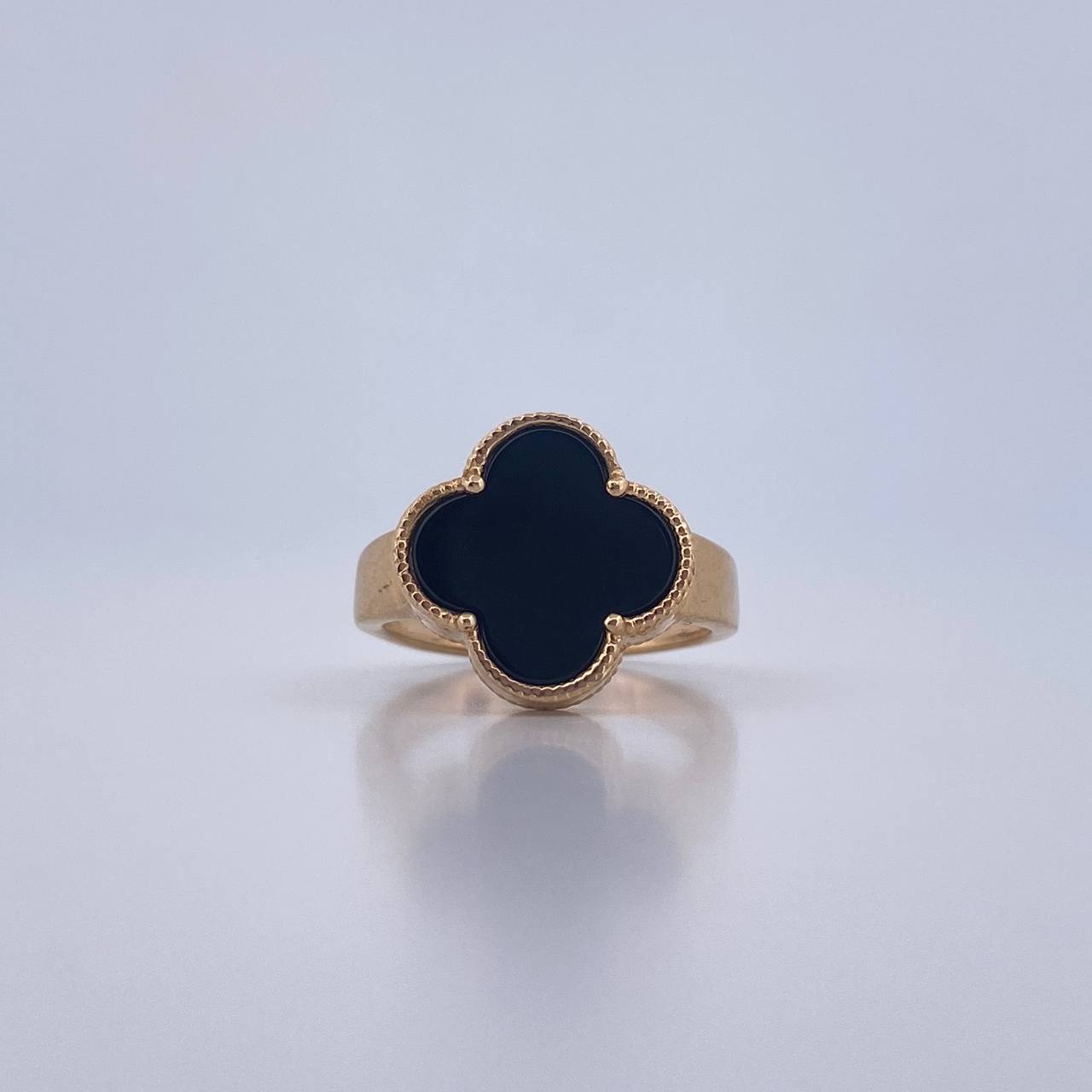 Anillo Trebol  4.65gr / T6 3/4 / Onix Negro Oro Amarillo Nac.Esp. 18K $
