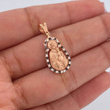 Dije Virgen del Carmen 2.45gr / 2.5cm / Circones Negros Blancos Oro Rosa 18K $