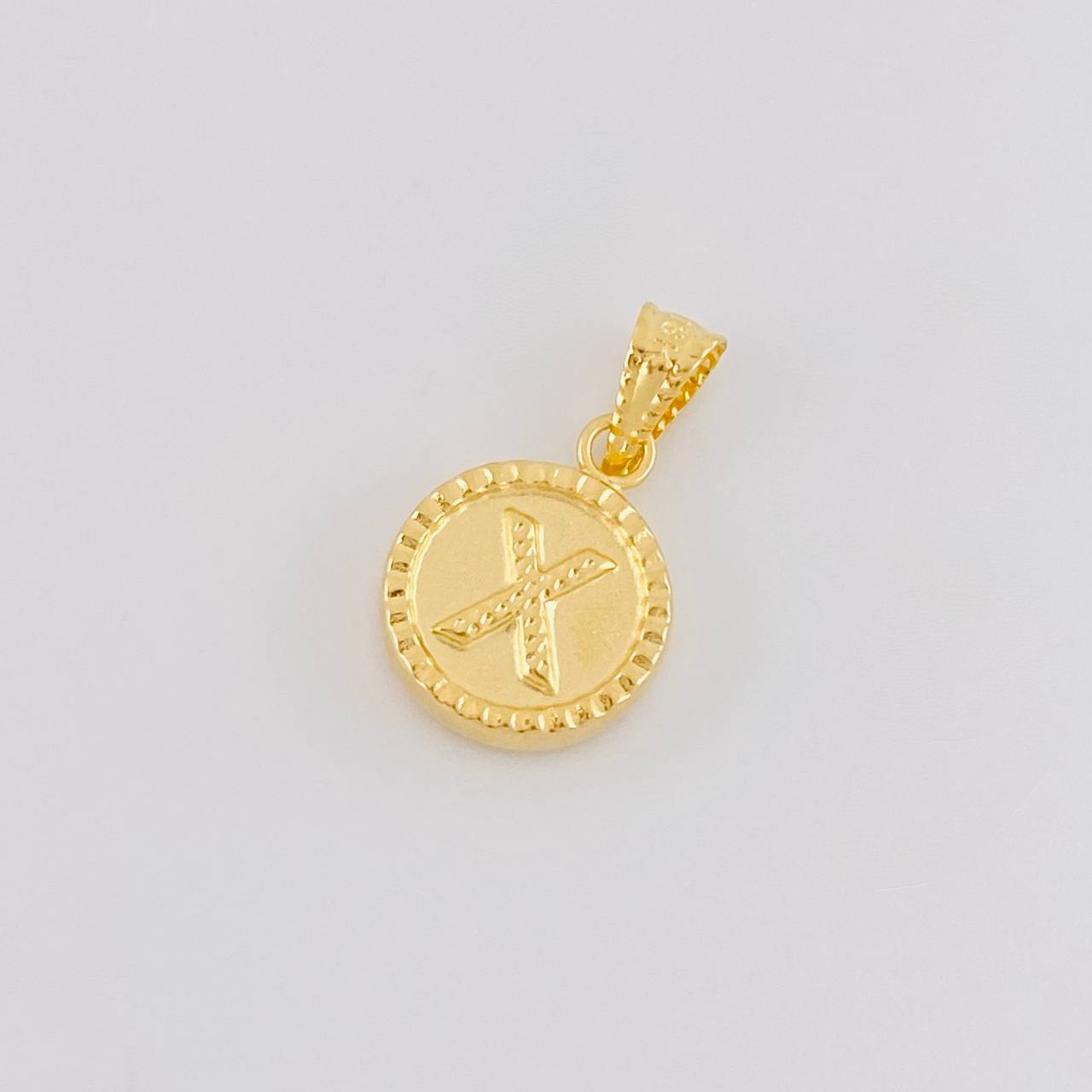 Dije Letra X Doble Textura 0.6g / 1.7cm Oro Amarillo 18K